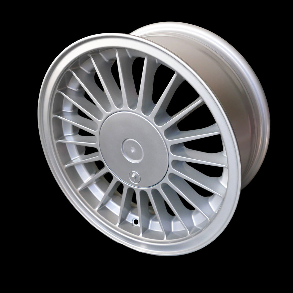Maxilite Spoke Style Felge 8x17 ET15 5x120 – BMW E9, E3, E12, E24, E28, E34, E31, E30 M3